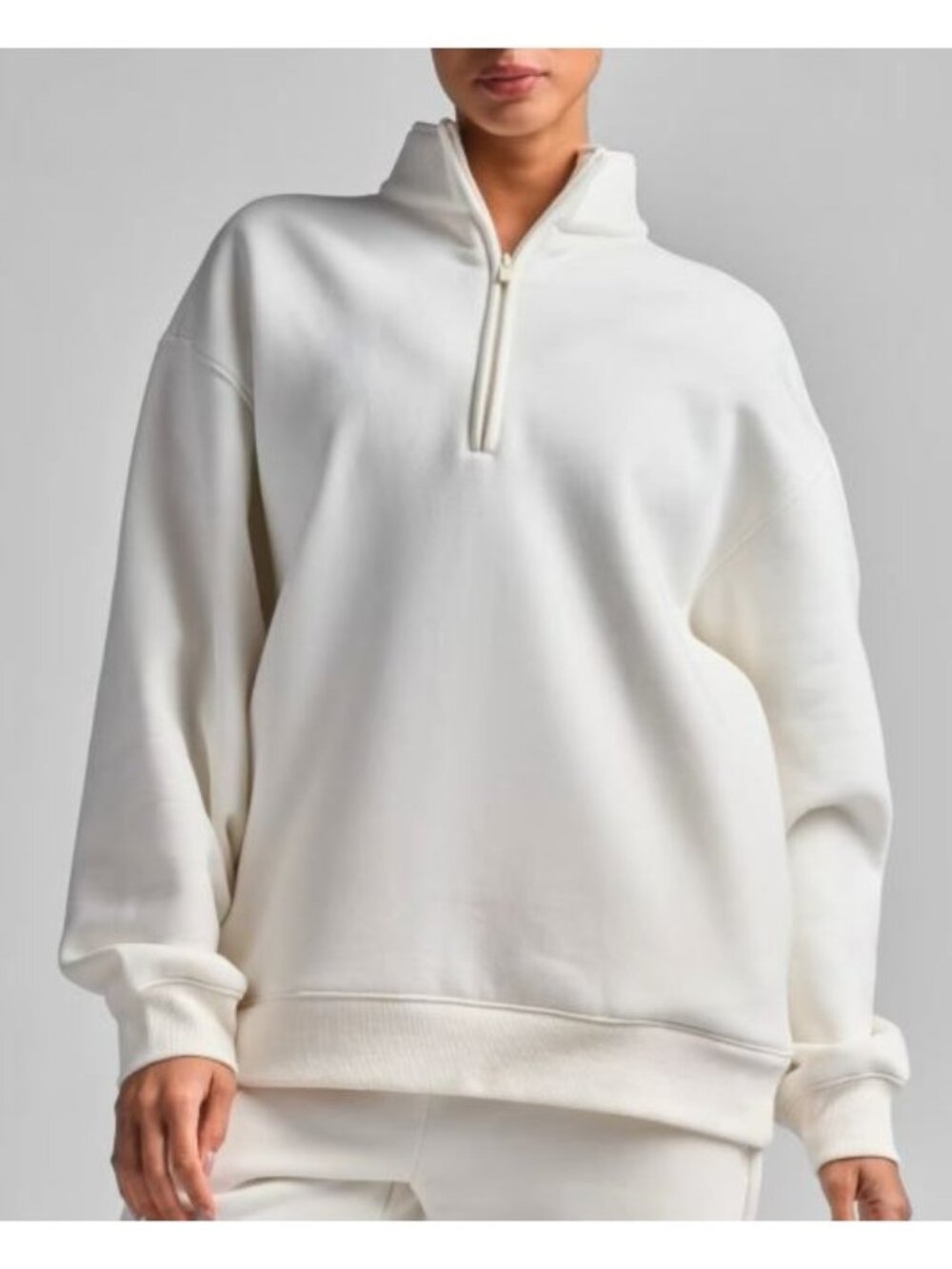 Comfrt Basic Quarter Zip Mock Neck Sweatshirt Women Size Medium NWT Unisex Egret